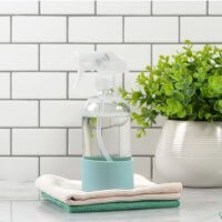 Bath and Shower Cleaner Spray to Tackle Rust and Soap Scum