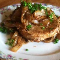 healthy smothered pork chops